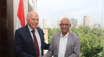 نقيب المعلمين يبحث مع وفد سوداني آليات تعزيز التعاون المشترك بين الجانبين